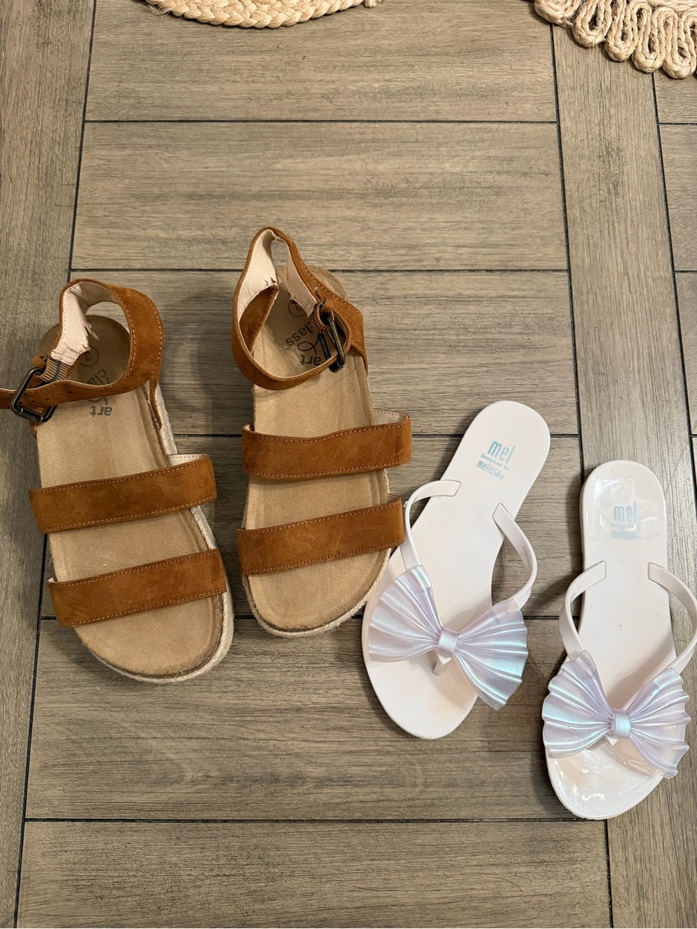 Sandals bundle - Picture 6 of 7